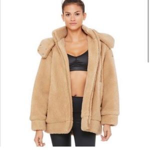 Alo Yoga Norte Faux Sherpa Jacket - like new! Size Small